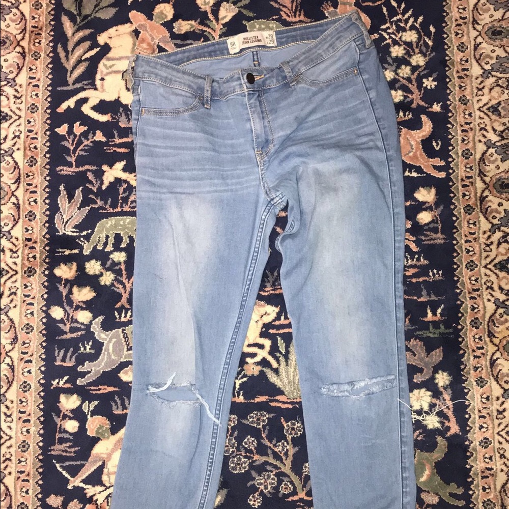 Hollister Skinny Jeans Ripped